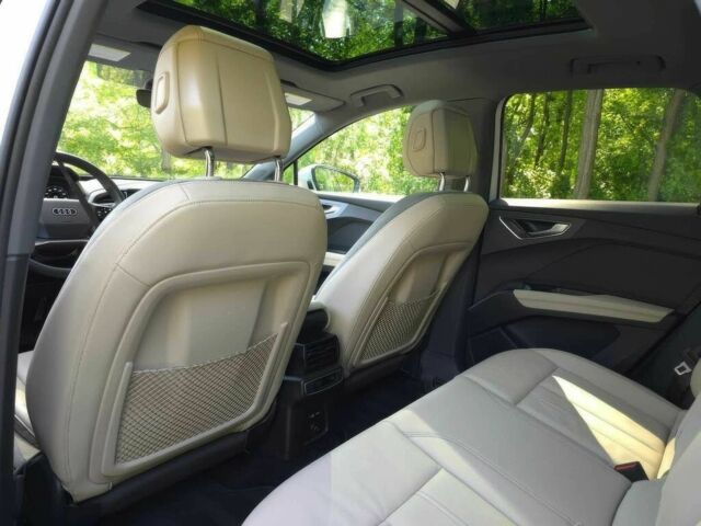 Білий Ауді Інша, об'ємом двигуна 0 л та пробігом 25 тис. км за 32000 $, фото 11 на Automoto.ua