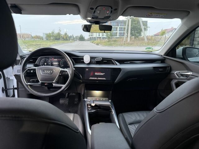 Білий Ауді Інша, об'ємом двигуна 0 л та пробігом 38 тис. км за 38500 $, фото 18 на Automoto.ua