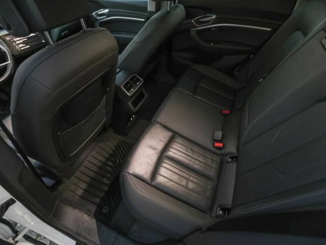 Белый Ауди Другая, объемом двигателя 2 л и пробегом 41 тыс. км за 21500 $, фото 15 на Automoto.ua