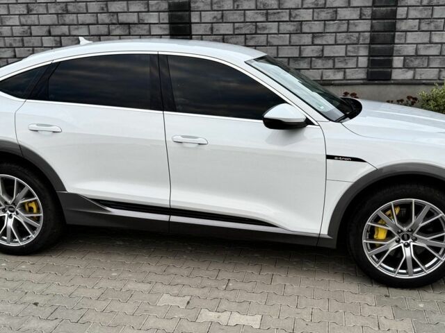 Білий Ауді Інша, об'ємом двигуна 0 л та пробігом 38 тис. км за 38500 $, фото 4 на Automoto.ua