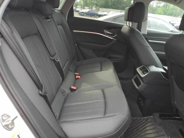 Белый Ауди Другая, объемом двигателя 0 л и пробегом 20 тыс. км за 13800 $, фото 10 на Automoto.ua