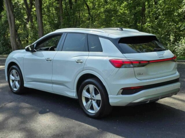 Білий Ауді Інша, об'ємом двигуна 0 л та пробігом 25 тис. км за 32000 $, фото 4 на Automoto.ua