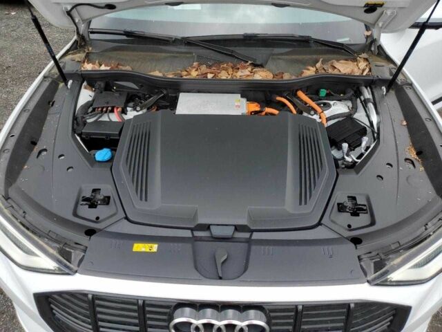 Белый Ауди Другая, объемом двигателя 0 л и пробегом 20 тыс. км за 13800 $, фото 11 на Automoto.ua