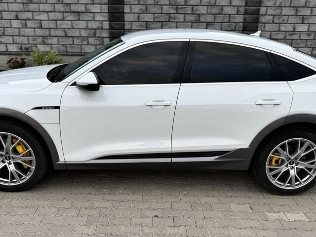 Білий Ауді Інша, об'ємом двигуна 0 л та пробігом 38 тис. км за 38500 $, фото 8 на Automoto.ua