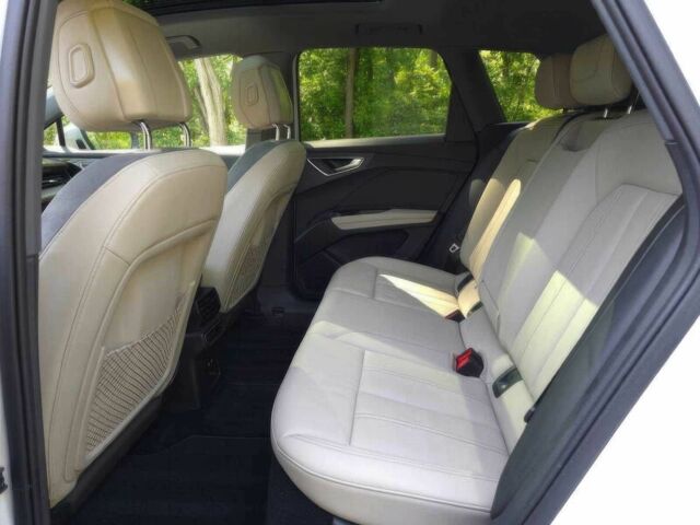 Белый Ауди Другая, объемом двигателя 0 л и пробегом 20 тыс. км за 16000 $, фото 15 на Automoto.ua