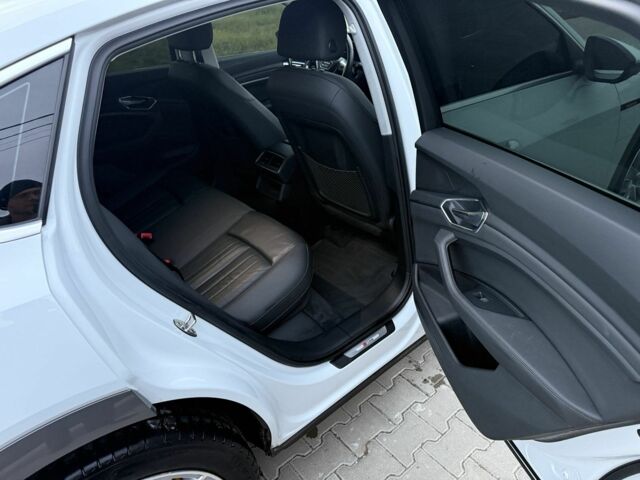 Білий Ауді Інша, об'ємом двигуна 0 л та пробігом 38 тис. км за 38500 $, фото 22 на Automoto.ua