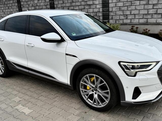 Білий Ауді Інша, об'ємом двигуна 0 л та пробігом 38 тис. км за 38500 $, фото 2 на Automoto.ua