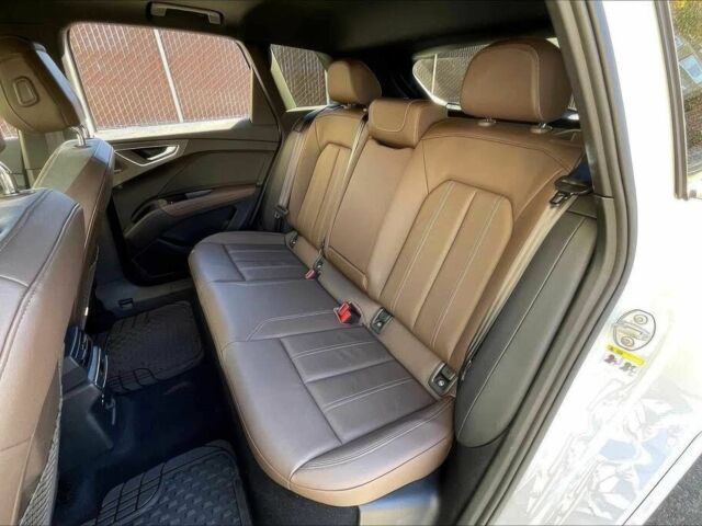 Белый Ауди Другая, объемом двигателя 0 л и пробегом 24 тыс. км за 12300 $, фото 12 на Automoto.ua