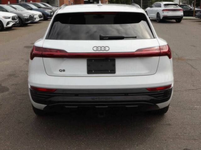 Белый Ауди Другая, объемом двигателя 0 л и пробегом 20 тыс. км за 24800 $, фото 6 на Automoto.ua