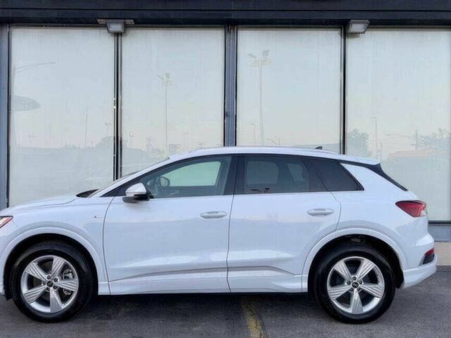 Белый Ауди Другая, объемом двигателя 0 л и пробегом 30 тыс. км за 35000 $, фото 2 на Automoto.ua