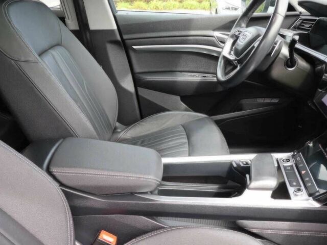 Белый Ауди Другая, объемом двигателя 0 л и пробегом 20 тыс. км за 24800 $, фото 8 на Automoto.ua