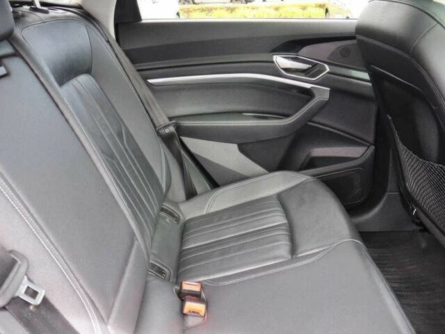 Белый Ауди Другая, объемом двигателя 0 л и пробегом 20 тыс. км за 24800 $, фото 9 на Automoto.ua