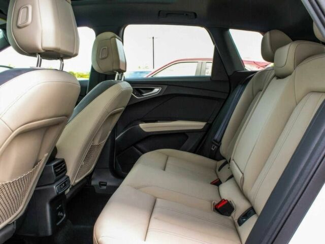 Белый Ауди Другая, объемом двигателя 0 л и пробегом 9 тыс. км за 15600 $, фото 11 на Automoto.ua