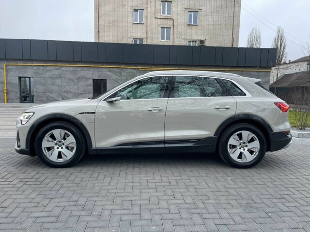 Бежевый Ауди Другая, объемом двигателя 0 л и пробегом 79 тыс. км за 33700 $, фото 5 на Automoto.ua