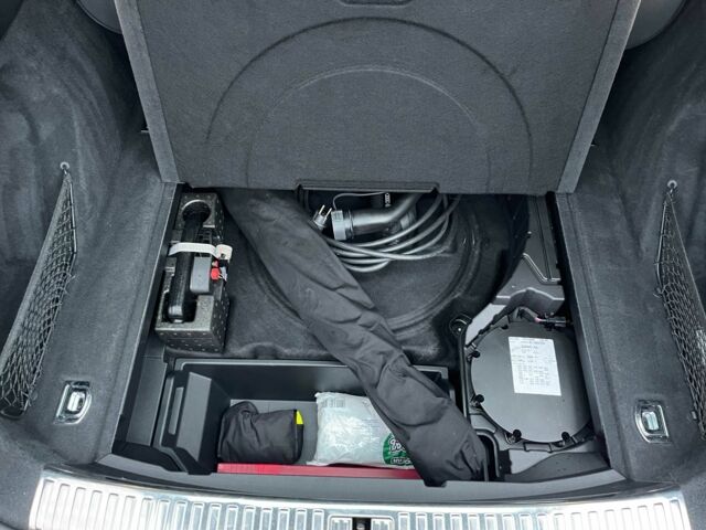 Бежевый Ауди Другая, объемом двигателя 0 л и пробегом 79 тыс. км за 33700 $, фото 7 на Automoto.ua