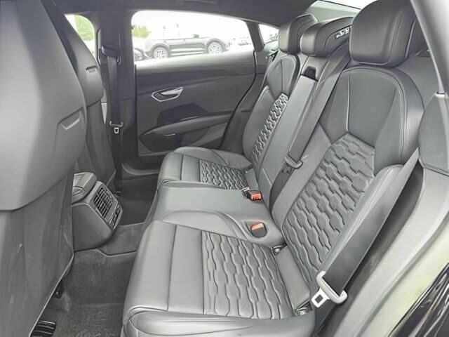 Черный Ауди Другая, объемом двигателя 0 л и пробегом 26 тыс. км за 34000 $, фото 11 на Automoto.ua