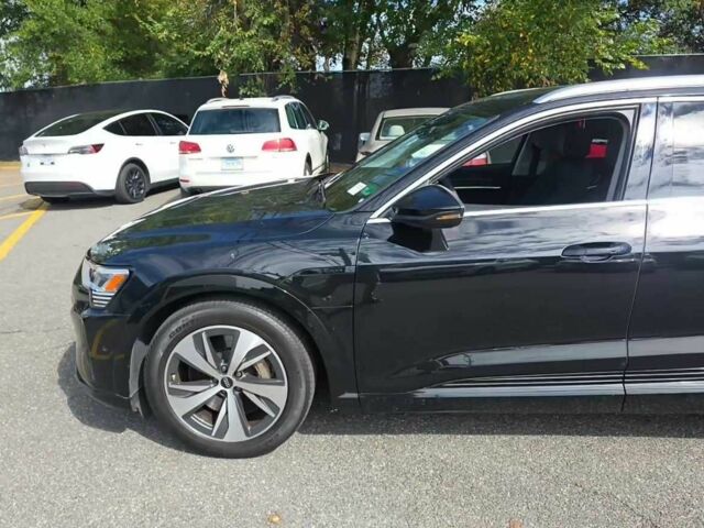 Черный Ауди Другая, объемом двигателя 0 л и пробегом 23 тыс. км за 78000 $, фото 3 на Automoto.ua