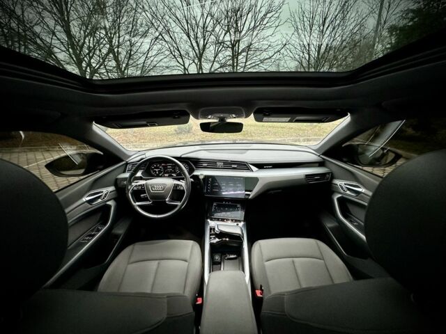 Чорний Ауді Інша, об'ємом двигуна 0 л та пробігом 180 тис. км за 25000 $, фото 7 на Automoto.ua