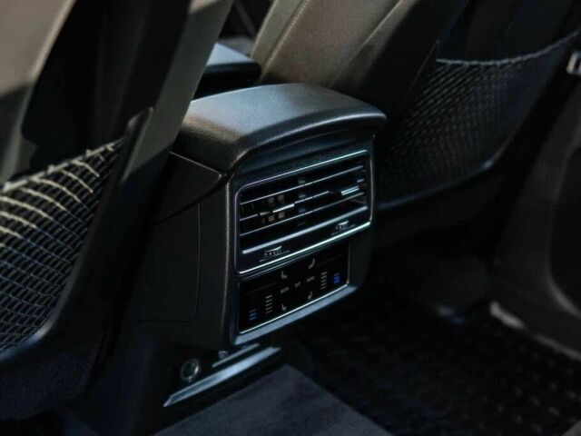 Черный Ауди Другая, объемом двигателя 3 л и пробегом 44 тыс. км за 46000 $, фото 15 на Automoto.ua