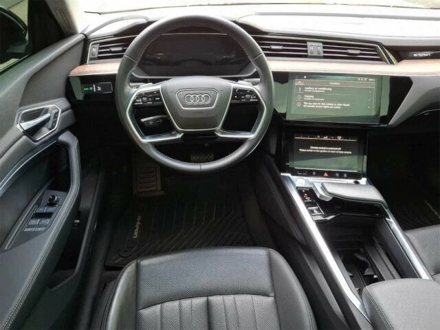 Черный Ауди Другая, объемом двигателя 0 л и пробегом 49 тыс. км за 24200 $, фото 6 на Automoto.ua