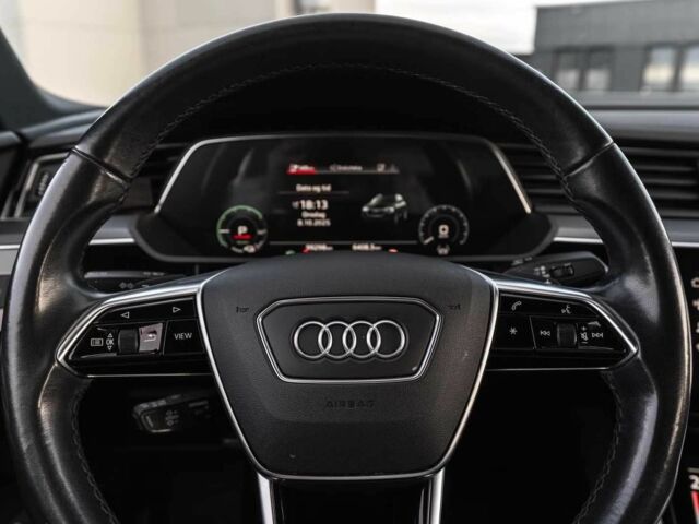 Черный Ауди Другая, объемом двигателя 0 л и пробегом 99 тыс. км за 26000 $, фото 13 на Automoto.ua