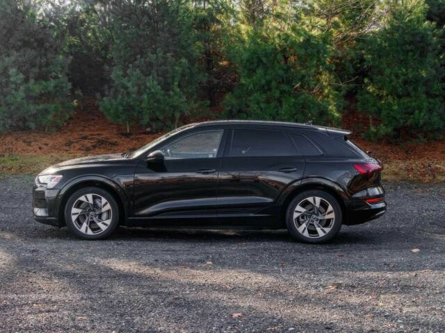 Черный Ауди Другая, объемом двигателя 0 л и пробегом 10 тыс. км за 20000 $, фото 6 на Automoto.ua