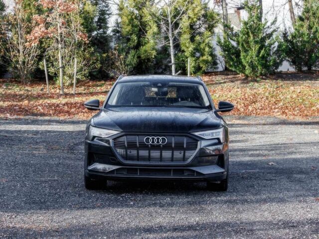 Черный Ауди Другая, объемом двигателя 0 л и пробегом 10 тыс. км за 20000 $, фото 1 на Automoto.ua