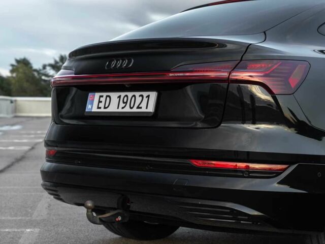 Черный Ауди Другая, объемом двигателя 0 л и пробегом 99 тыс. км за 26000 $, фото 3 на Automoto.ua