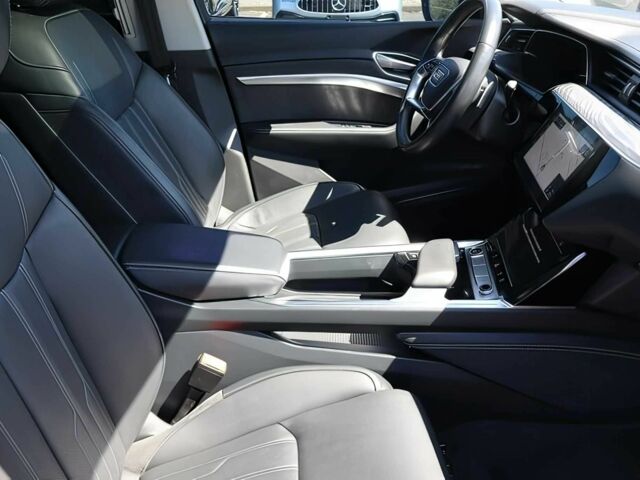 Черный Ауди Другая, объемом двигателя 0 л и пробегом 11 тыс. км за 17600 $, фото 11 на Automoto.ua