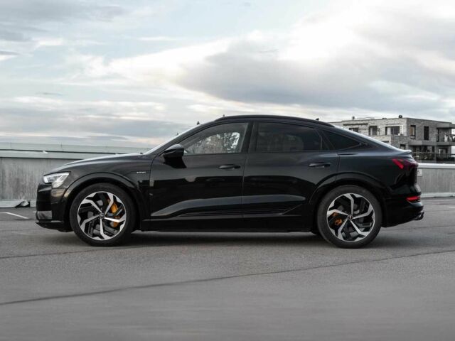 Черный Ауди Другая, объемом двигателя 0 л и пробегом 99 тыс. км за 26000 $, фото 1 на Automoto.ua