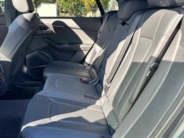 Чорний Ауді Інша, об'ємом двигуна 3 л та пробігом 29 тис. км за 26000 $, фото 9 на Automoto.ua