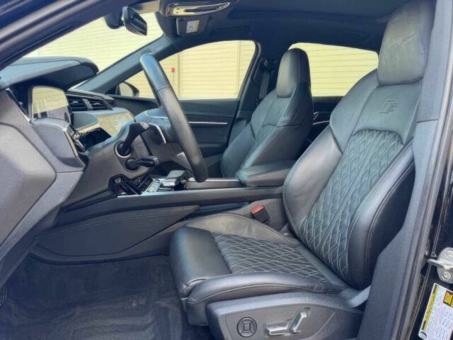 Чорний Ауді Інша, об'ємом двигуна 0 л та пробігом 13 тис. км за 14800 $, фото 8 на Automoto.ua