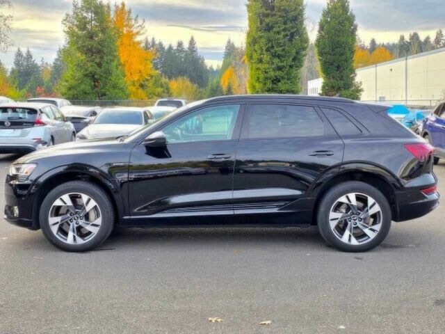 Черный Ауди Другая, объемом двигателя 0 л и пробегом 28 тыс. км за 21000 $, фото 3 на Automoto.ua