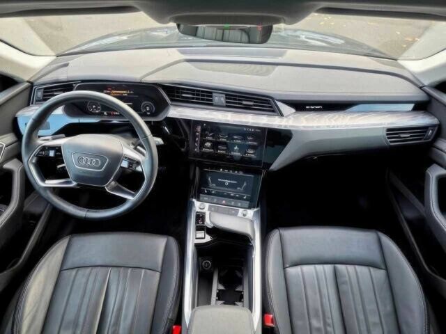 Черный Ауди Другая, объемом двигателя 0 л и пробегом 28 тыс. км за 21000 $, фото 8 на Automoto.ua