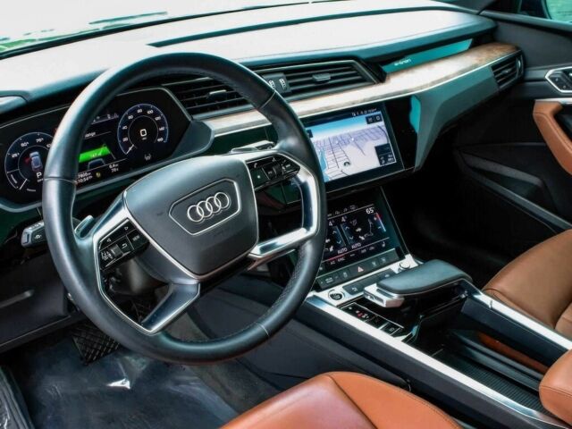 Черный Ауди Другая, объемом двигателя 0 л и пробегом 19 тыс. км за 31000 $, фото 6 на Automoto.ua