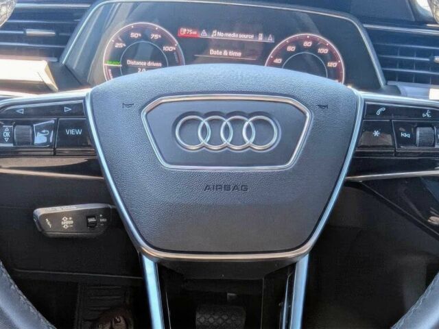 Черный Ауди Другая, объемом двигателя 0 л и пробегом 29 тыс. км за 16000 $, фото 10 на Automoto.ua