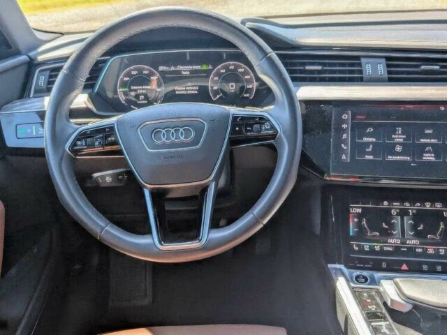 Черный Ауди Другая, объемом двигателя 0 л и пробегом 29 тыс. км за 16000 $, фото 9 на Automoto.ua