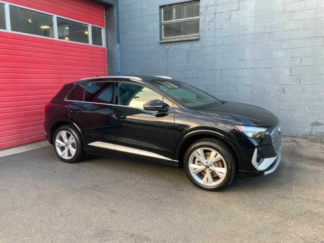 Чорний Ауді Інша, об'ємом двигуна 0 л та пробігом 13 тис. км за 25500 $, фото 2 на Automoto.ua