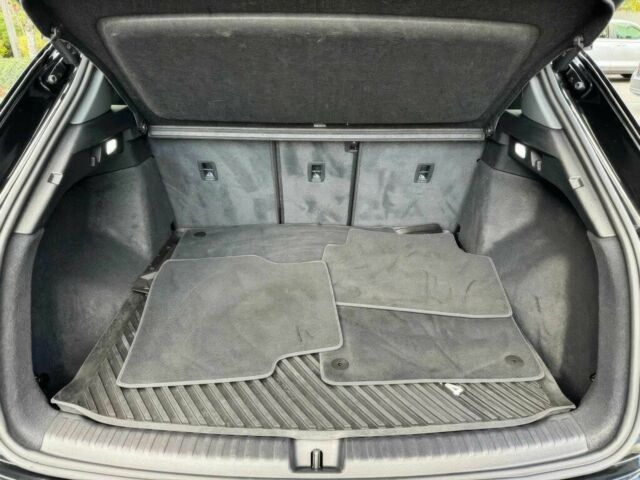 Черный Ауди Другая, объемом двигателя 0 л и пробегом 13 тыс. км за 26000 $, фото 14 на Automoto.ua