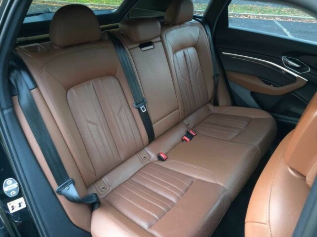 Черный Ауди Другая, объемом двигателя 0 л и пробегом 13 тыс. км за 35700 $, фото 16 на Automoto.ua