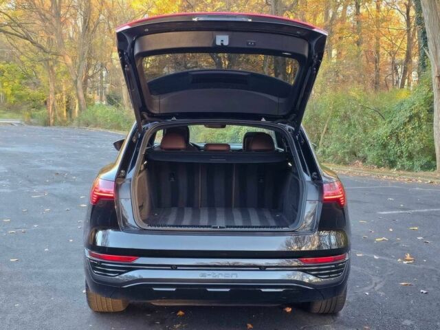 Черный Ауди Другая, объемом двигателя 0 л и пробегом 13 тыс. км за 35700 $, фото 20 на Automoto.ua