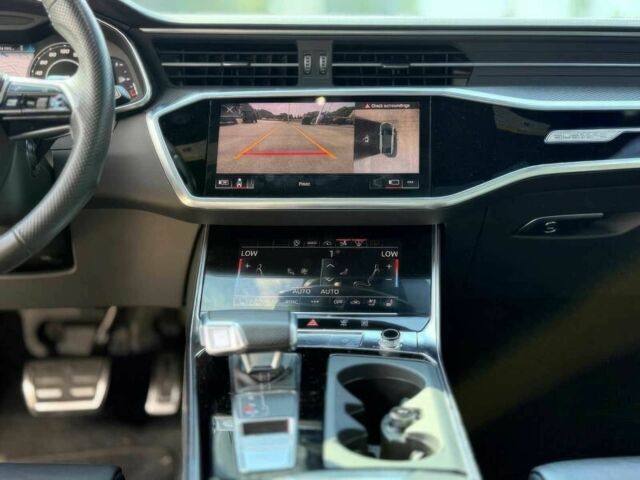 Чорний Ауді Інша, об'ємом двигуна 4 л та пробігом 69 тис. км за 38900 $, фото 8 на Automoto.ua