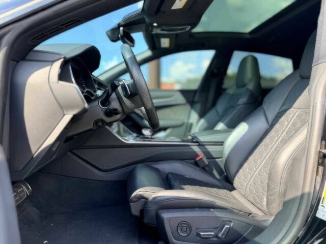 Чорний Ауді Інша, об'ємом двигуна 4 л та пробігом 69 тис. км за 38900 $, фото 6 на Automoto.ua