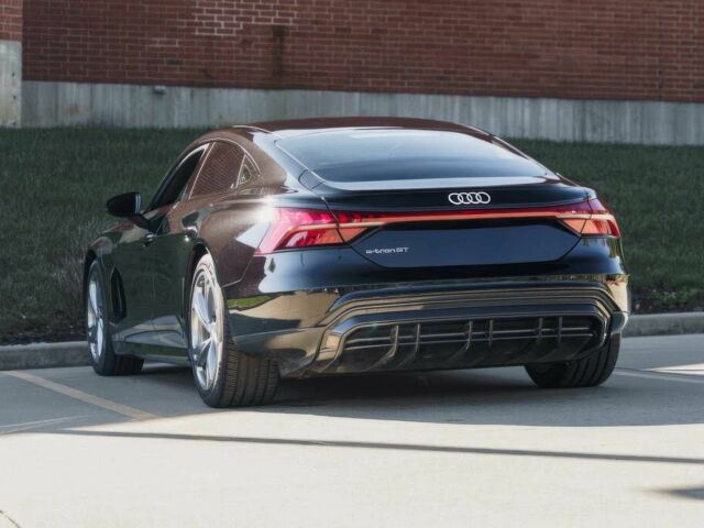 Черный Ауди Другая, объемом двигателя 0 л и пробегом 12 тыс. км за 26100 $, фото 5 на Automoto.ua