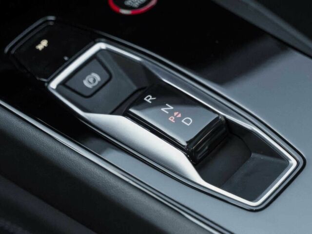 Черный Ауди Другая, объемом двигателя 0 л и пробегом 12 тыс. км за 26100 $, фото 12 на Automoto.ua