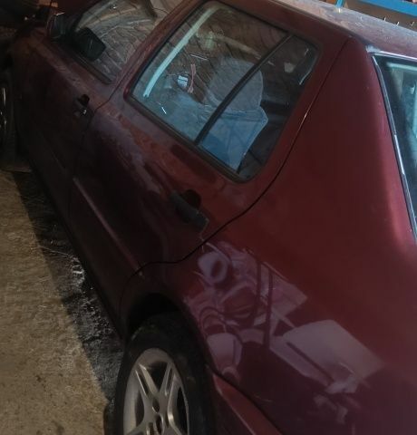 Красный Ауди Другая, объемом двигателя 0 л и пробегом 111 тыс. км за 1350 $, фото 1 на Automoto.ua