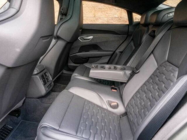 Красный Ауди Другая, объемом двигателя 0 л и пробегом 29 тыс. км за 20000 $, фото 11 на Automoto.ua