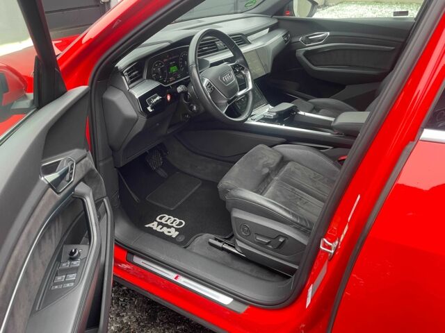 Красный Ауди Другая, объемом двигателя 0 л и пробегом 68 тыс. км за 34143 $, фото 8 на Automoto.ua