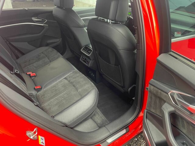 Красный Ауди Другая, объемом двигателя 0 л и пробегом 68 тыс. км за 34143 $, фото 12 на Automoto.ua