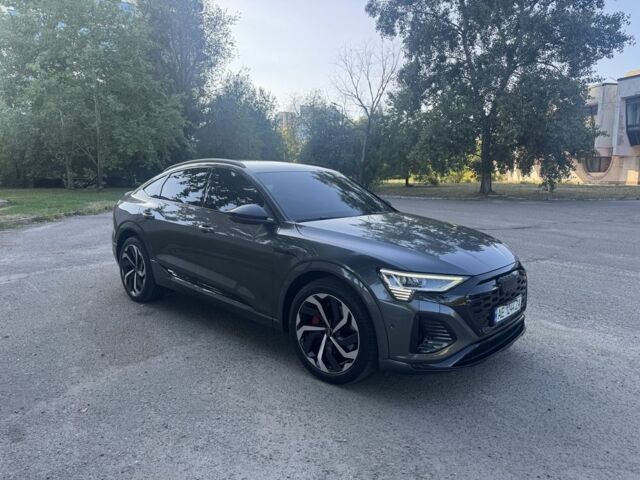 Серый Ауди Другая, объемом двигателя 0 л и пробегом 37 тыс. км за 65555 $, фото 4 на Automoto.ua